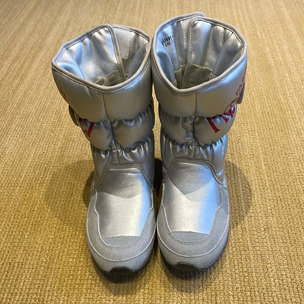 Ladies winter boots